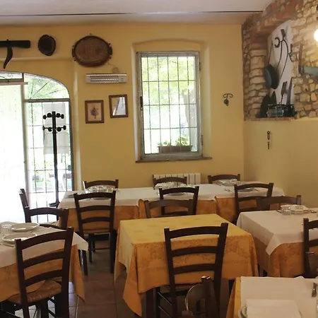 Agriturismo Gli Ippocastani Κατάλυμα σε φάρμα